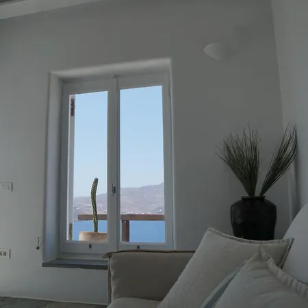 Joy Mykonos Boutique Hotel *