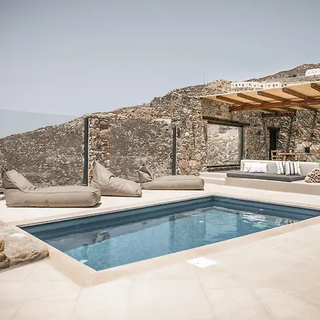 Joy Mykonos Boutique Ano Mera