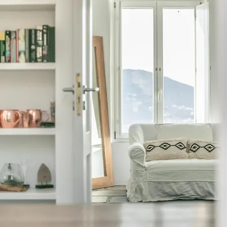 Joy Mykonos Boutique Ано Мера