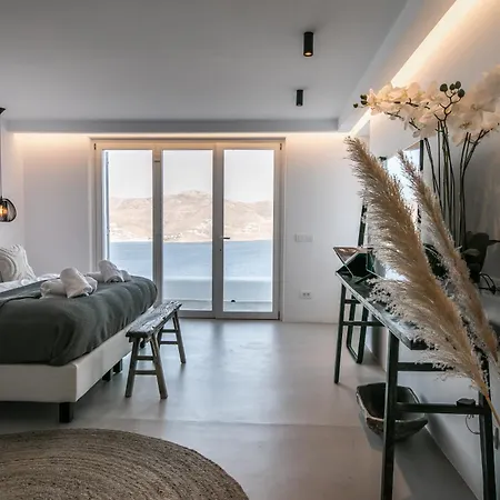 Joy Mykonos Boutique Hotel *